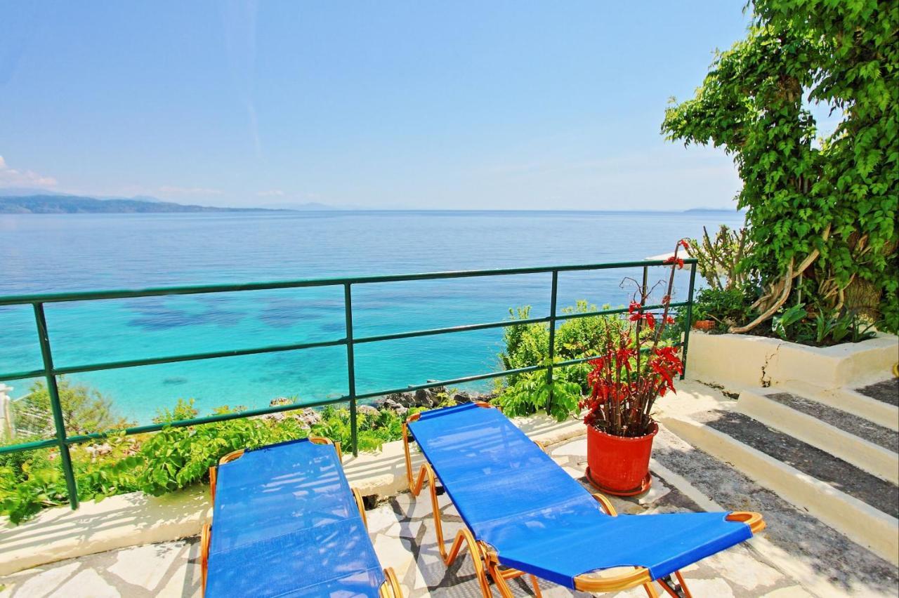 Sea Front Studio Alexandra Nisaki  ภายนอก รูปภาพ