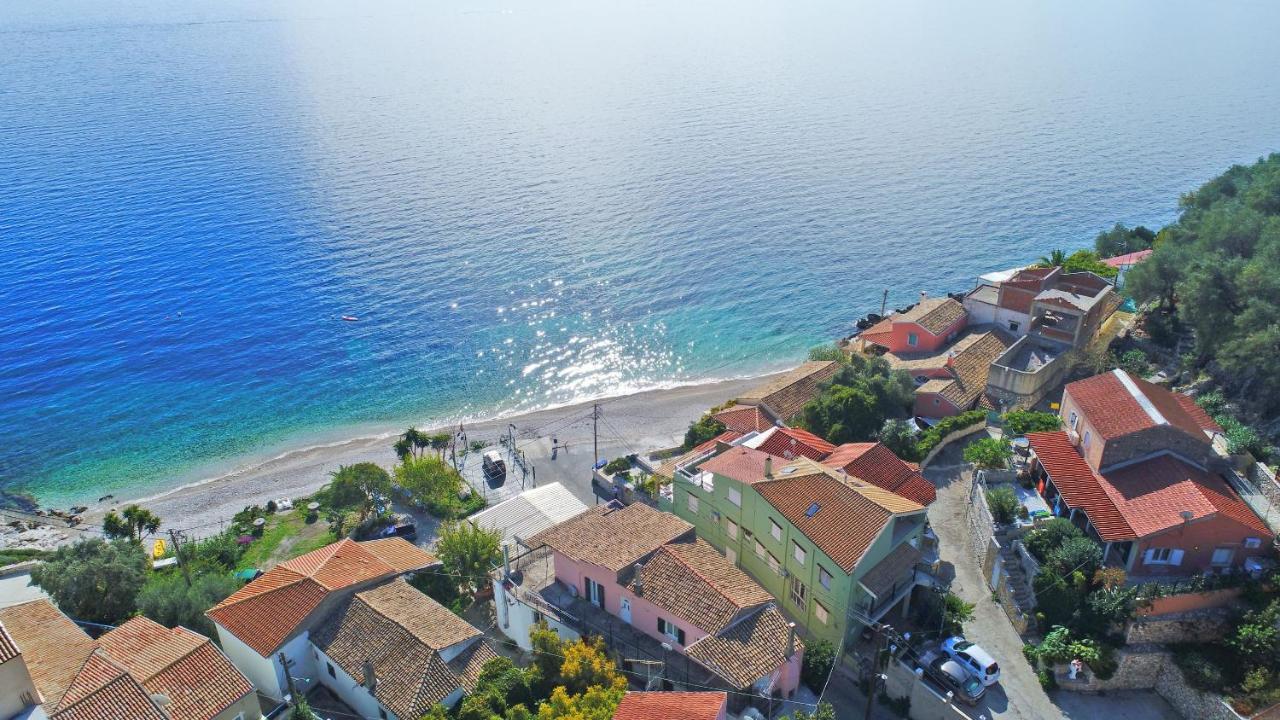 Sea Front Studio Alexandra Nisaki  ภายนอก รูปภาพ